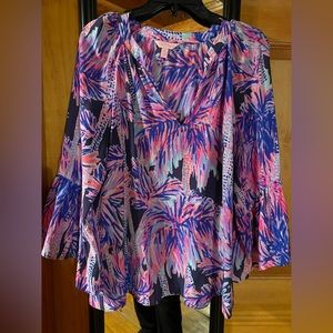 Lilly Pulitzer silky top